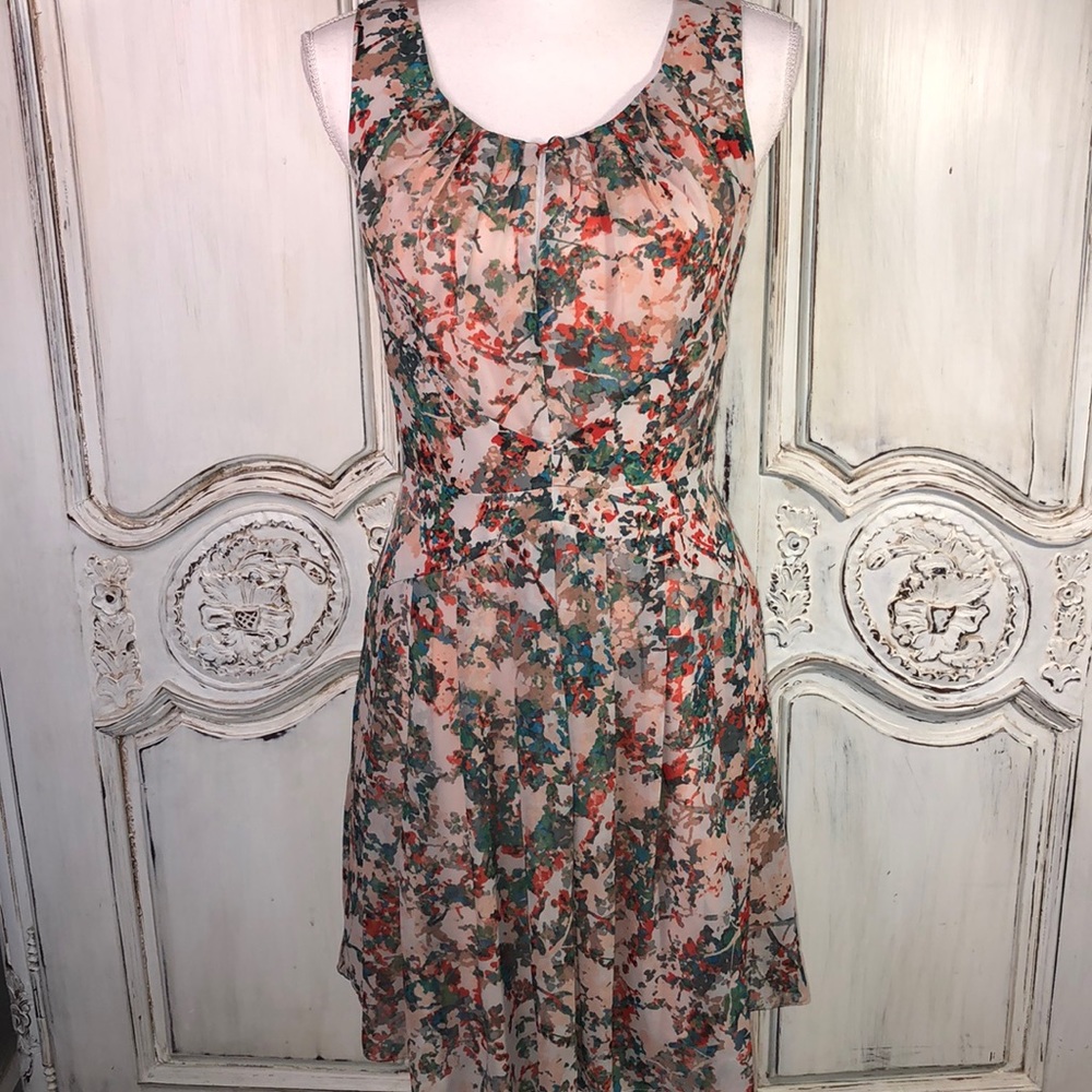 Jessica Simpson Sleeveless Multi Color Floral Waisted Style Dress Size 4